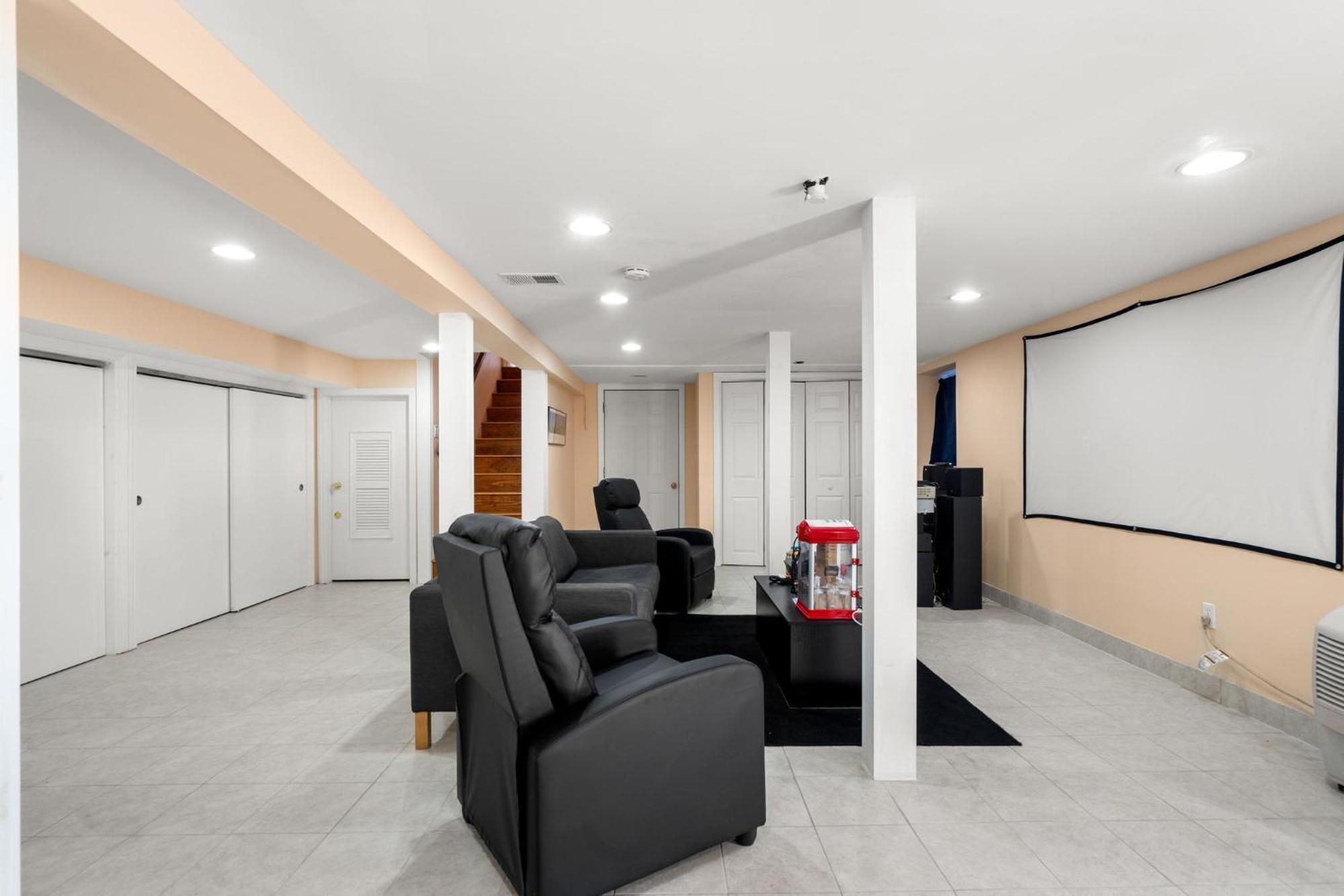 Hot Tub, Electric Bikes, Solo Stove, Projector, Smores Marblehead Esterno foto