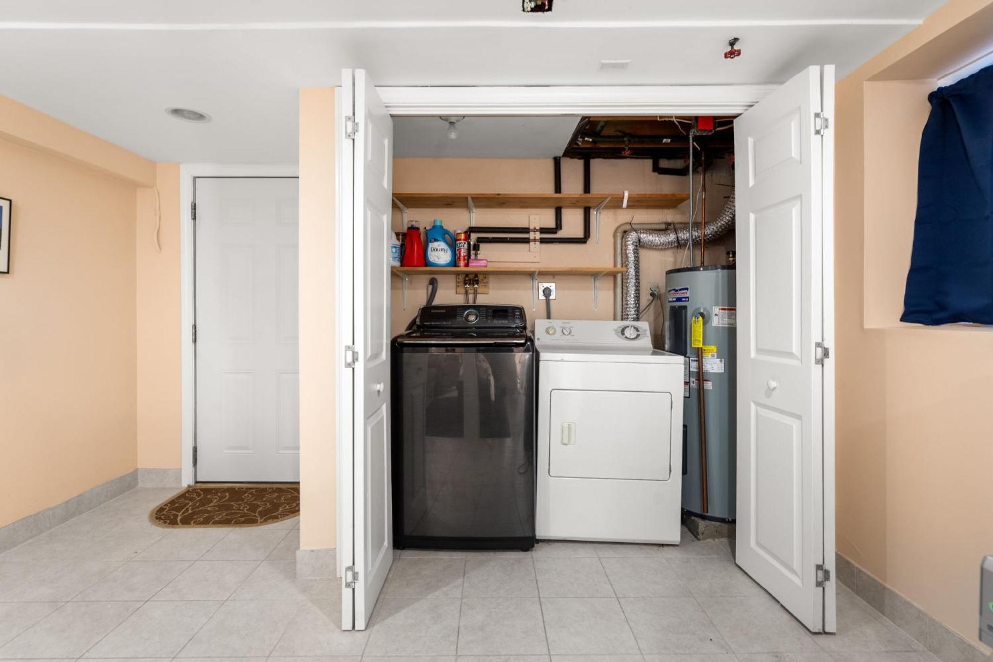 Hot Tub, Electric Bikes, Solo Stove, Projector, Smores Marblehead Esterno foto